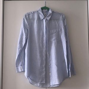 GAP Tops - GAP Oversized Boyfriend Shirt Blue White Stripe GAP Tops - GAP Oversized Boyfriend Shirt Blue White Stripe